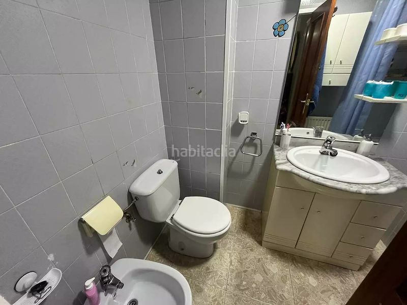 Foto e0e741b8-1e62-4b22-a42f-fa3344f2ff50. Pis a Centre Roses