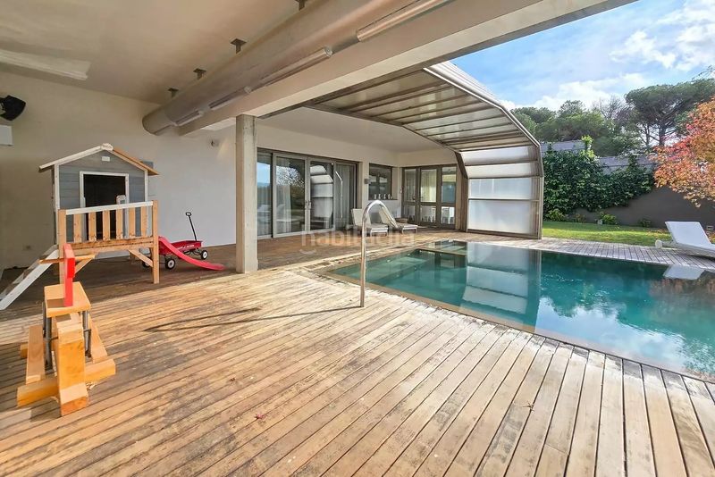 Foto d3e32595-aaa4-4f16-b39a-df7af63f72aa. Casa amb calefacció piscina a Jonquera (La)