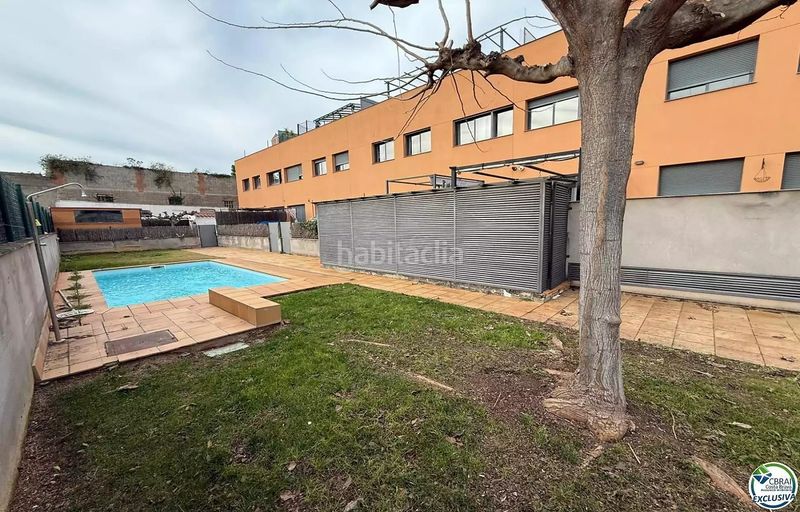Foto ffcc48ee-bd02-4e69-8e4d-d83ab84a6425. Pis amb calefacció a Vilatenim Figueres