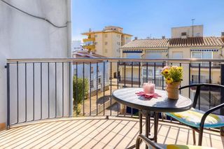 Etagenwohnung  Calderon de la barca. Bonito apartamento a 100 metros del mar en la zona de salata