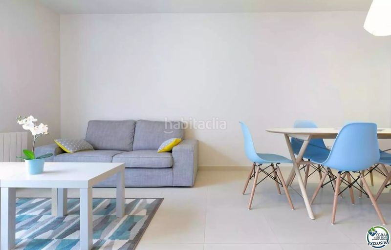 Foto ddf82962-f534-45d6-8b37-1a44d30cb4c9. Pis a Centre Roses