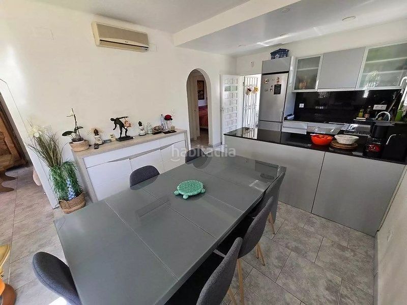 Foto a2a307f3-fcb9-4822-a923-422120143766. Casa amb piscina a Peni Empuriabrava