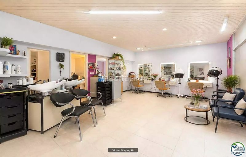 Foto 4810e614-d727-4ae4-8316-00746ef6e4bc. Local comercial a Carretera de Roses-Fossos Figueres