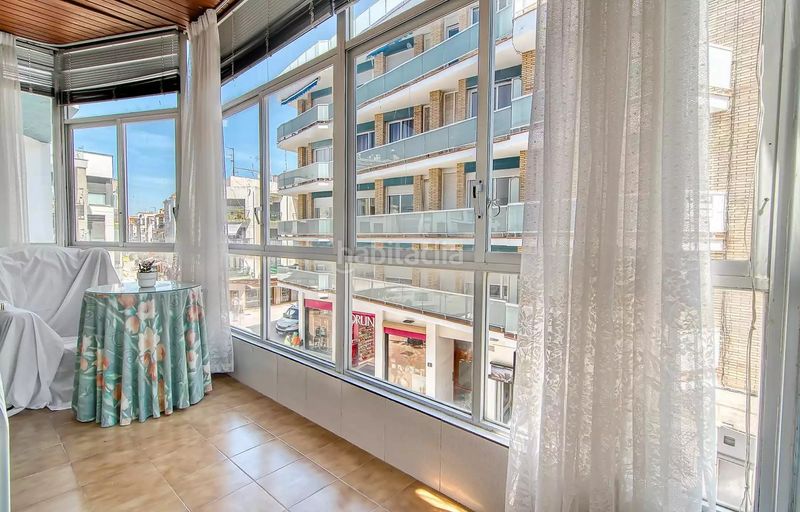 Foto 2b37d905-f27e-4725-a78f-dbebbeb1ed56. Pis amb calefacció a Centre Roses