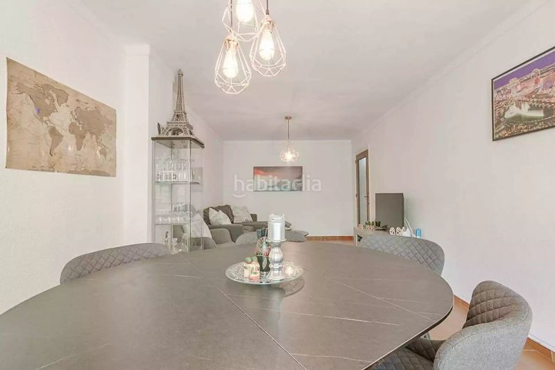 Foto 2fc113d0-5751-4b48-90b1-4911d6bdd018. Pis a Centre Roses