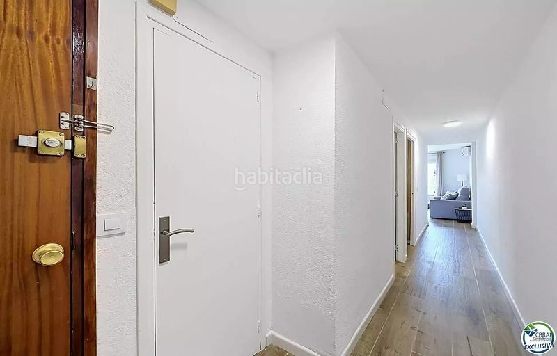 Foto 4f660689-e433-4e76-9682-25ee0e61609e. Pis amb calefacció a Centre Roses