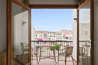 Appartamento  Poblat t�pic. Royal marine apartamento de 1 dormitorio con terraza para reform