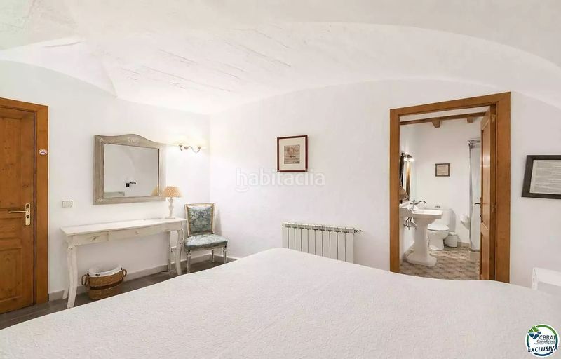 Foto f92857bb-d441-4c87-b4c4-f8b3d8cdab9b. Casa amb calefacció a Fortià