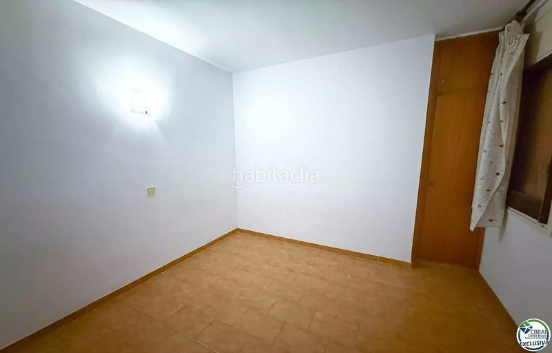 Foto 021e04d7-fcce-4a39-82a4-004f04be02cb. Pis a Centre Roses