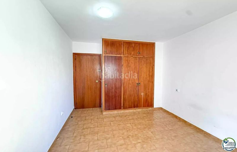 Foto 25f53486-3b69-4edf-a70f-90b9caec2b0a. Pis a Centre Roses