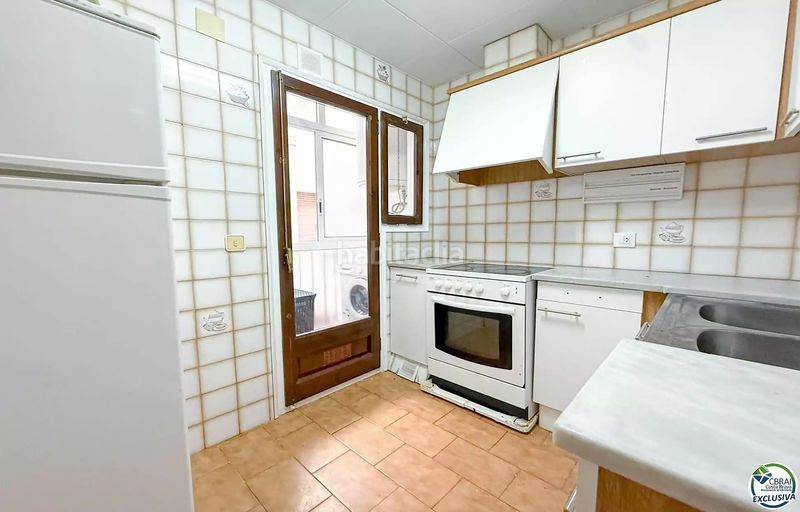 Foto ccfae4d0-974a-41f7-911c-a6eb06dcbc30. Pis a Centre Roses