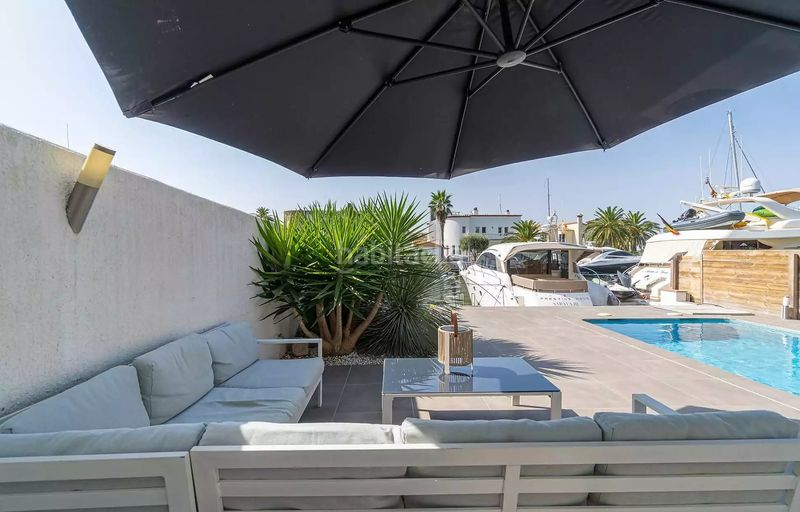 Foto c0e93df9-bd87-4b4c-ac21-c50e8a1e7e6a. Casa amb calefacció piscina a Santa Margarida Roses