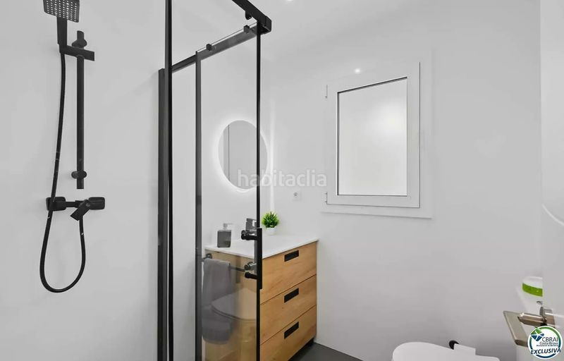 Foto 0e9b75a9-e0b0-4fe7-a737-136a019a92cd. Casa amb calefacció piscina a Nord Roses