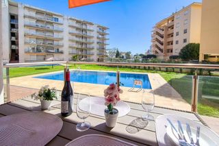 Piso  Cap blanc. Apartamento moderno en planta baja con terraza y piscina en sant