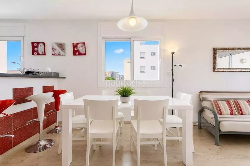 Foto ed6ffab0-5671-4997-8842-afad45ee3fea. Pis a Santa Margarida Roses