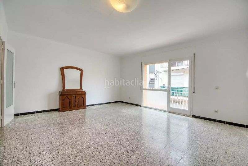 Foto a79d47e2-90df-4a69-95bd-9be40a913d48. Pis a Centre Roses