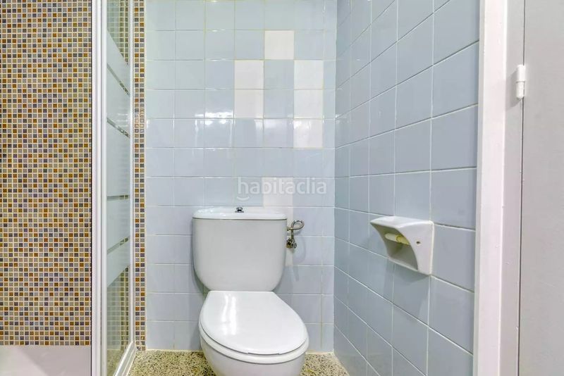 Foto f56fdf8e-997e-4271-b295-25fe2f839015. Pis a Centre Roses