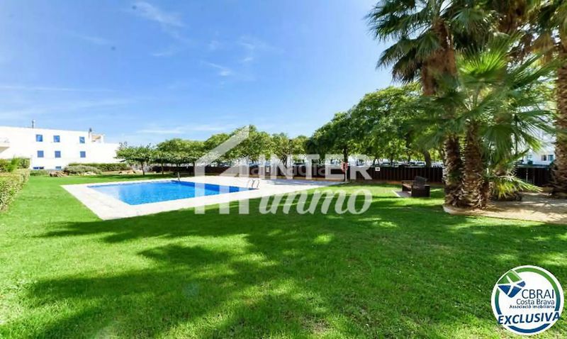 Foto 4d4e5166-1405-4646-ab98-b6ecfc53ad57. Pis a paseo maritim 39 a Salatar Roses