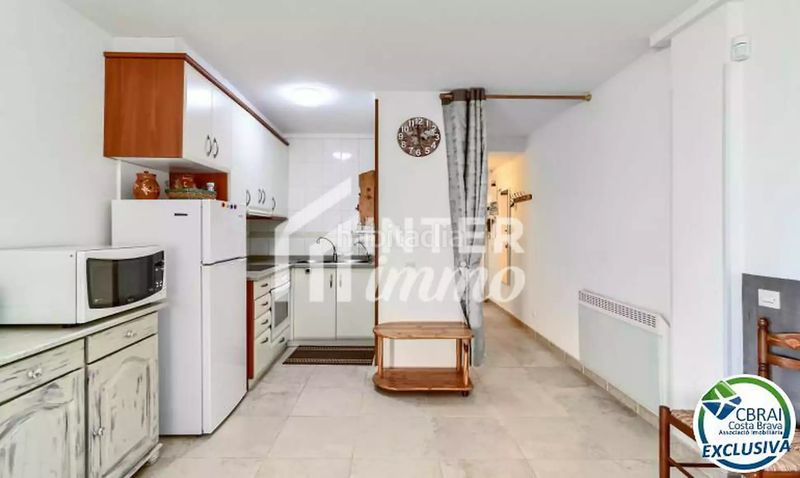 Foto b5ad56b7-2794-42c4-b7b3-f5d6443e65f5. Pis a paseo maritim 28 a Salatar Roses