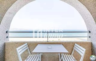 Estudi a Sector delta muga 7-8. Estudio en planta 17 con terraza y espectaculares vistas al mar
