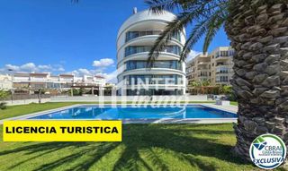 Flat in Paseo maritimo 31. Baja de precio!  ático en 1º línea con preciosas vistas y licenc