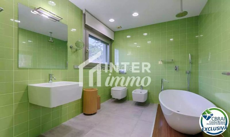 Foto 58d92336-f5b8-4325-ab90-fb2a9d84b25b. House in calle rosselló 8 in Jonquera (La)
