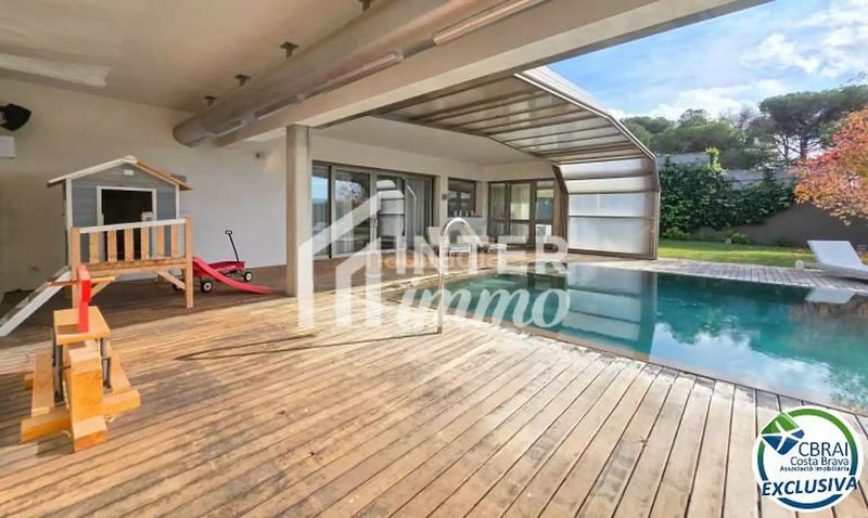 Foto af888fef-f292-4872-b98e-007318982f06. House in calle rosselló 8 in Jonquera (La)