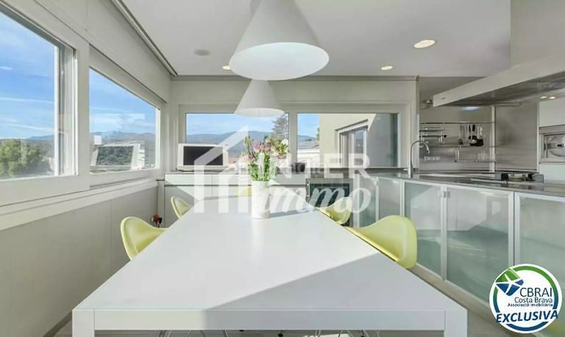Foto ce729cf0-06c5-47d7-b8ea-a952c136e578. House in calle rosselló 8 in Jonquera (La)