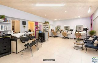 Local Comercial a Carrer Marca de l'ham 12