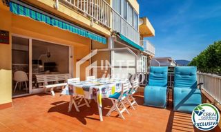 Estudi a Calle sant mori,  1-2 11. Beau studio rénové avec grande terrasse de 23m au centre dempuri