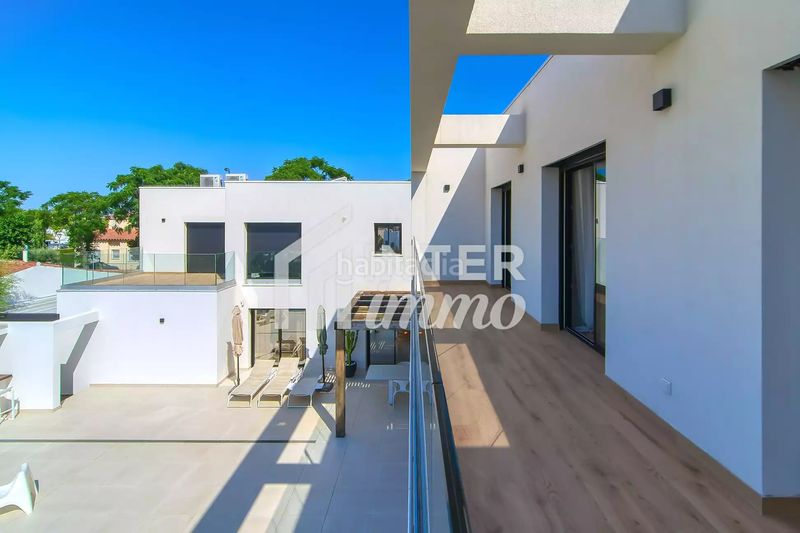 Foto 7613c645-e615-4844-92aa-8c3a41f06cfa. Casa a sector medes 17 a Cap Ras - Creus - Falconera Empuriabrava
