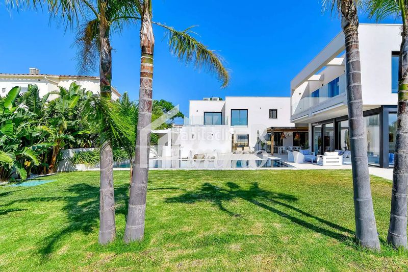 Foto bb959964-1637-4675-adf5-1d5624981aac. Casa a sector medes 17 a Cap Ras - Creus - Falconera Empuriabrava
