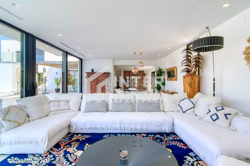 Foto e2cdd015-3c0a-4b1b-83a1-a13e45b4bbad. Casa a sector medes 17 a Cap Ras - Creus - Falconera Empuriabrava