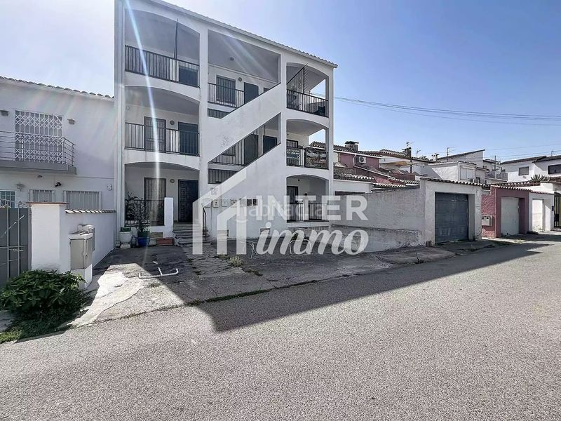 Foto 4b10d994-f431-4554-8840-6307752c0730. Pis amb aparcament a Alberes Empuriabrava
