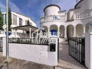 Casa in SECTOR MONTGRI 27 A