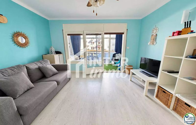 Foto 744acc1e-4097-4a88-936e-9aa977a6d4ec. Estudio en avenida de la gola de l'estany 53 estudio con terraza acristalada en santa margarita, a pocos minutos de la playa en Roses