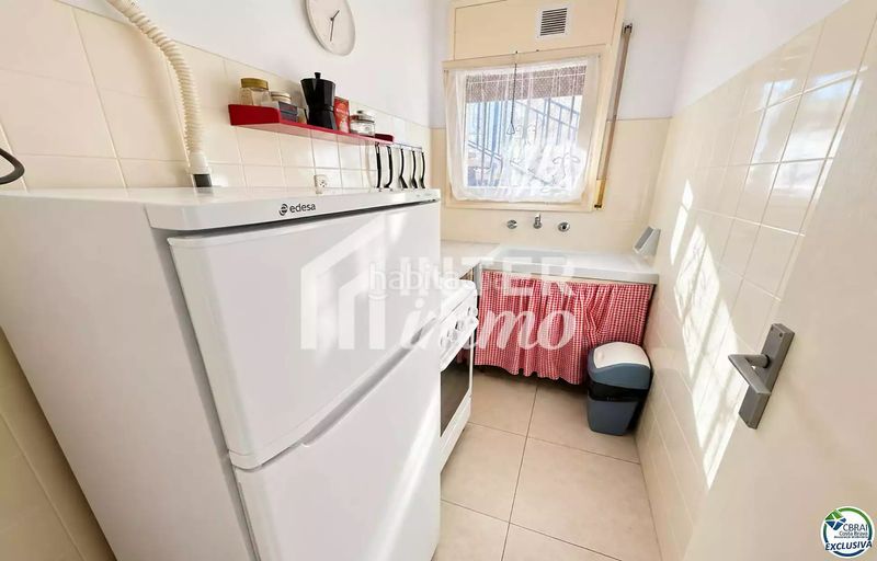 Foto d0b32143-5847-4bfd-a706-230344f3c2e0. Estudio en avenida de la gola de l'estany 53 estudio con terraza acristalada en santa margarita, a pocos minutos de la playa en Roses