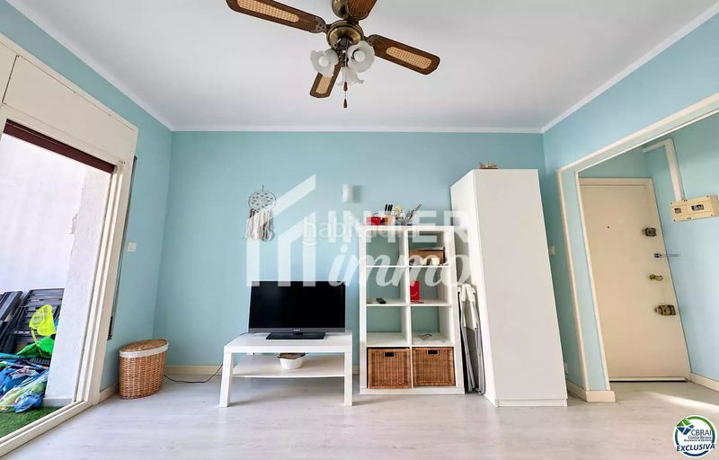 Foto d4f7a77f-16d0-4097-86b5-3318cb814084. Estudio en avenida de la gola de l'estany 53 estudio con terraza acristalada en santa margarita, a pocos minutos de la playa en Roses