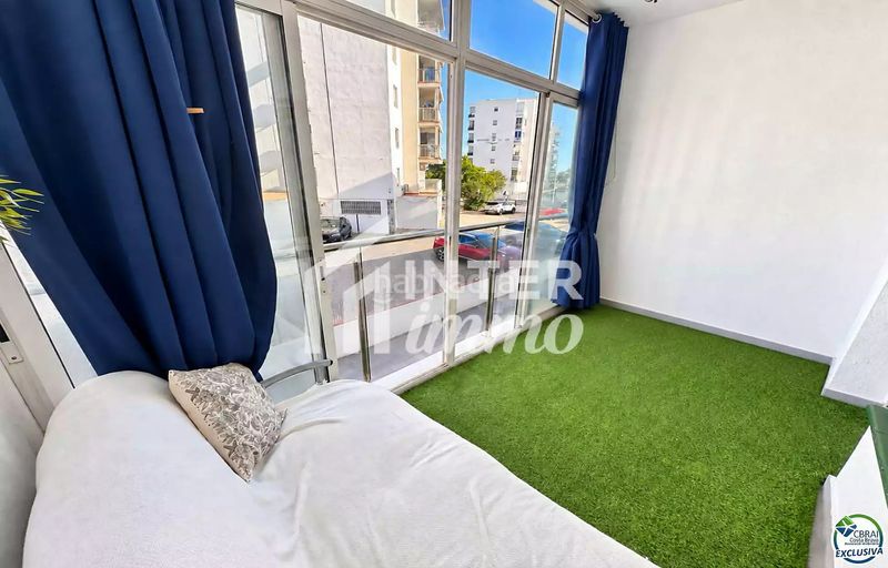 Foto ffd66b25-7751-4682-ba7b-f7dfeb342542. Estudio en avenida de la gola de l'estany 53 estudio con terraza acristalada en santa margarita, a pocos minutos de la playa en Roses