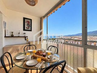 Appartamento in Calle francesc alegre 3 -  édifice jazmin. Apartamento en último piso con vista panorámica sobre la bahía d