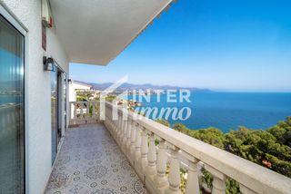 Casa a Calle carrer santa isabel s/n. Exclusiva villa con espectaculares vistas panorámicas al mar en