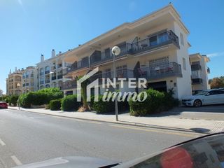 Piccolo appartamento in Travesía berganti 12. Bonito apartamento de 1 habitación en santa margaritaroses