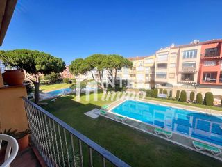 Apartament a Calle camí de l'ombra 15. Gran reserva apartamento de 2 dormitorios con piscinas, jardines