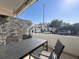 Apartament  Poblat tipic / av. castello d'empuries 6 esc. 14. Apartamento reformado con terrazas y licencia turística