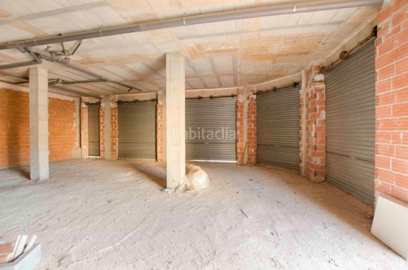 Foto b7a36212-bb5d-406f-8306-252aae6b8f07. Lloguer local comercial a Albatera