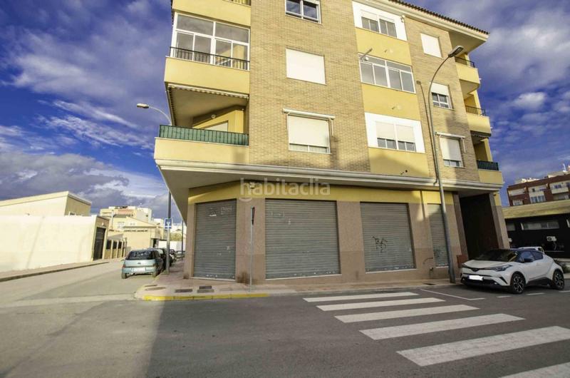 Foto 3d6a39f4-16b1-460a-b20a-980f2568a702. Location local commercial dans Albatera