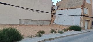 Terreny residencial a Crevillent - fotches 3. Se vende solar urbano preparado para edificar planta baja  2 alt