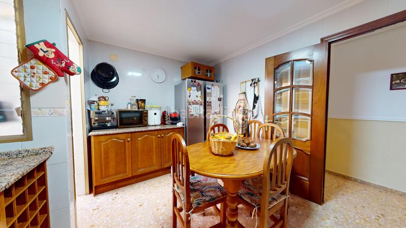 Foto a2b4b0a7-f0a3-4870-876d-b901b05f1b33. Pis a Crevillente