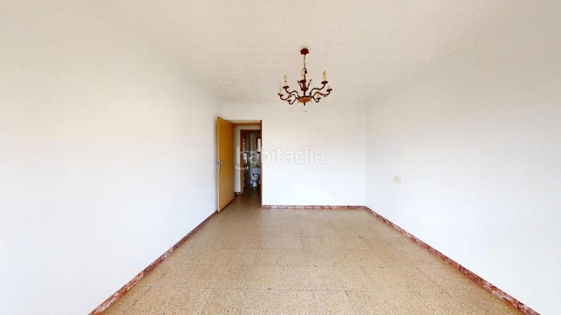 Foto 22e18ccd-913d-414a-ba11-7d88f10b4ec8. Piso  a reformar , zona la vereda en Novelda
