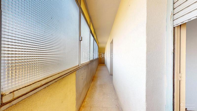 Foto aa8c6f72-b405-47e7-8c70-3d607b8c1848. Piso  a reformar , zona la vereda en Novelda